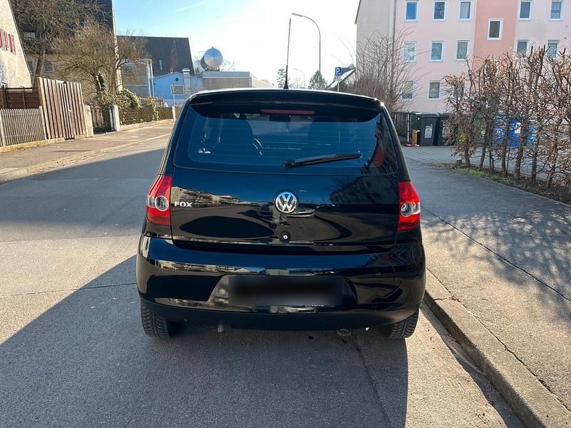 Gebraucht VW Fox Edition 55 PS (40 kW) 2010 Schwarz Kleinwagen