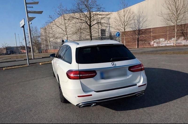 Gebraucht Mercedes E350 AMG 258 PS (189 kW) 2017 Weiß Kombi