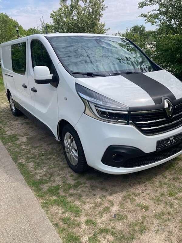 Weiß Gebraucht 2020 Renault Trafic Komfort Van | 12.200 € (Teuer) - Bild 1/4
