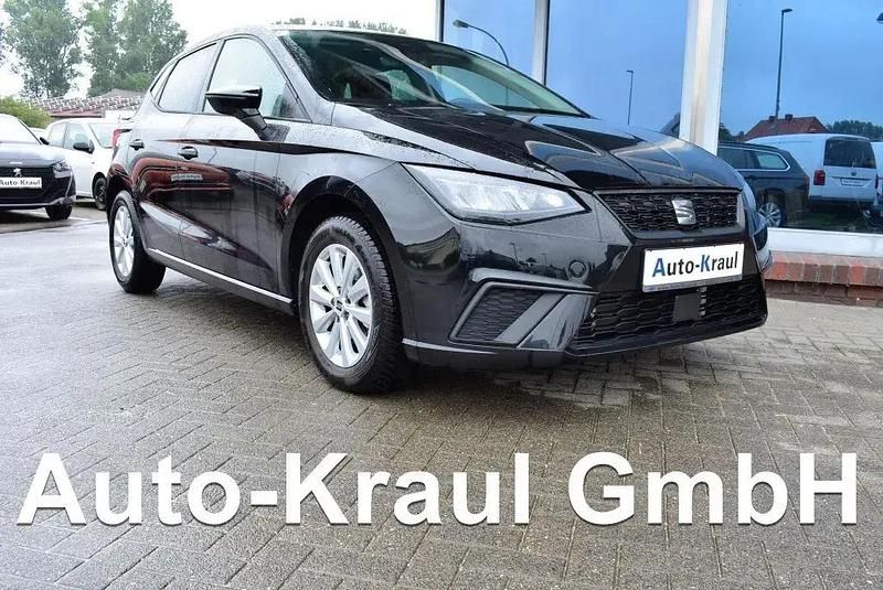 Midnight schwarz metallic Gebraucht 2024 Seat Ibiza Style Kleinwagen | 17.149 € (Guter Preis) - Bild 1/4