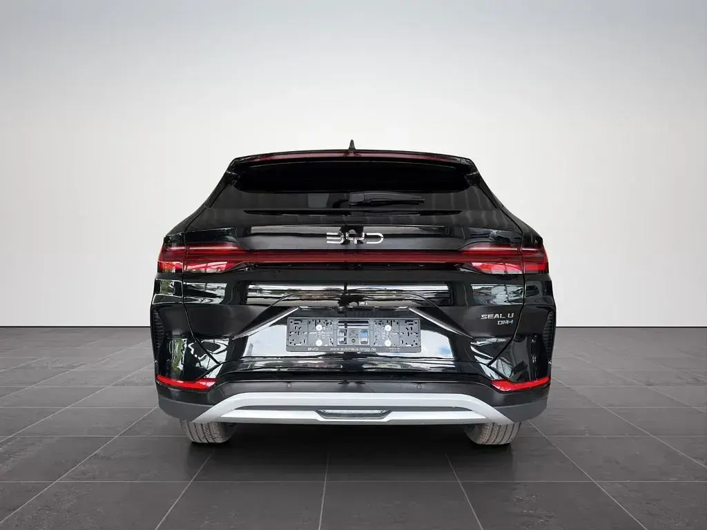 Neu BYD Seal U Boost 218 PS (160 kW) 2026 Obsidian black SUV