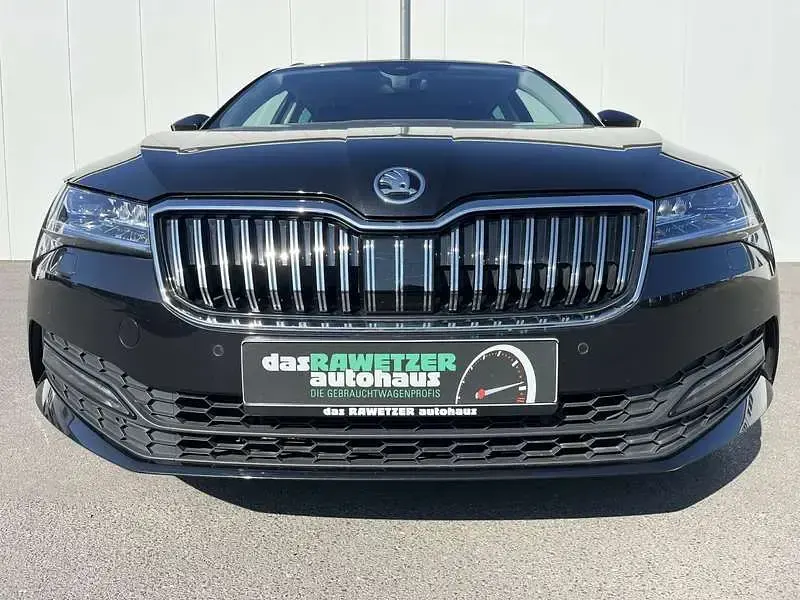 Gebraucht Skoda Superb Ambition 200 PS (147 kW) 2021 Schwarzmagic Kombi