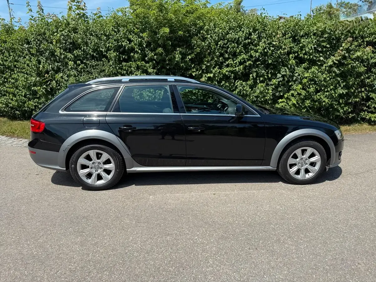 Gebraucht Audi A4 Allroad 190 PS (139 kW) 2015 Schwarz Kombi