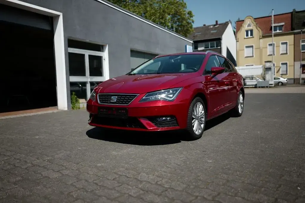 Gebraucht Seat Leon FR 150 PS (110 kW) 2018 Rot Limousine