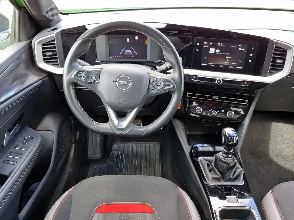 Gebraucht Opel Mokka 136 PS (100 kW) 2023 Grün metallic SUV