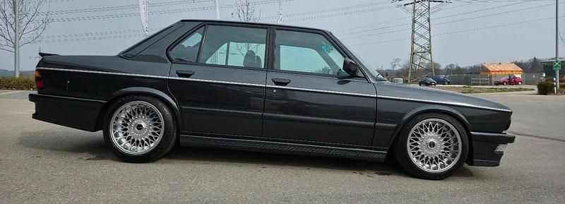 Gebraucht BMW M535 186 PS (136 kW) 1987 Schwarz Limousine