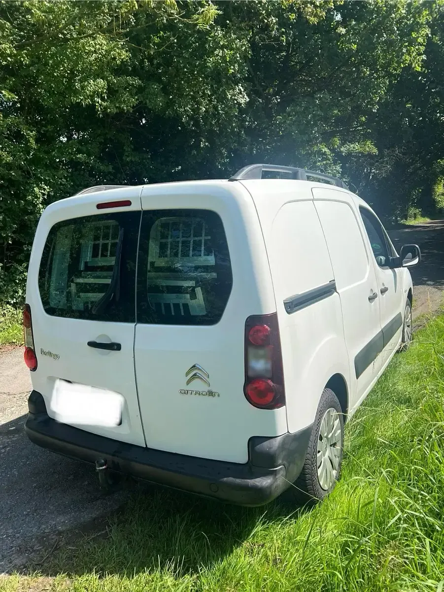 Gebraucht Citroën Berlingo 75 PS (55 kW) 2012 Weiß Van / Kleinbus