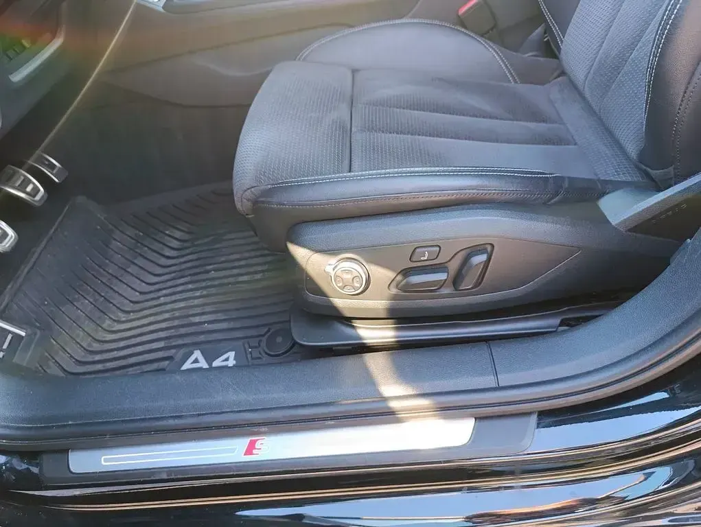 Gebraucht Audi A4 Black Edition 150 PS (110 kW) 2017 Schwarz Limousine