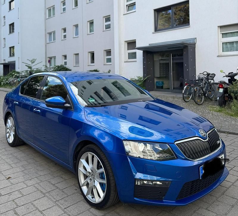 Blau Gebraucht 2014 Skoda Octavia vRS Limousine | 9.899 € (Fairer Preis) - Bild 1/4