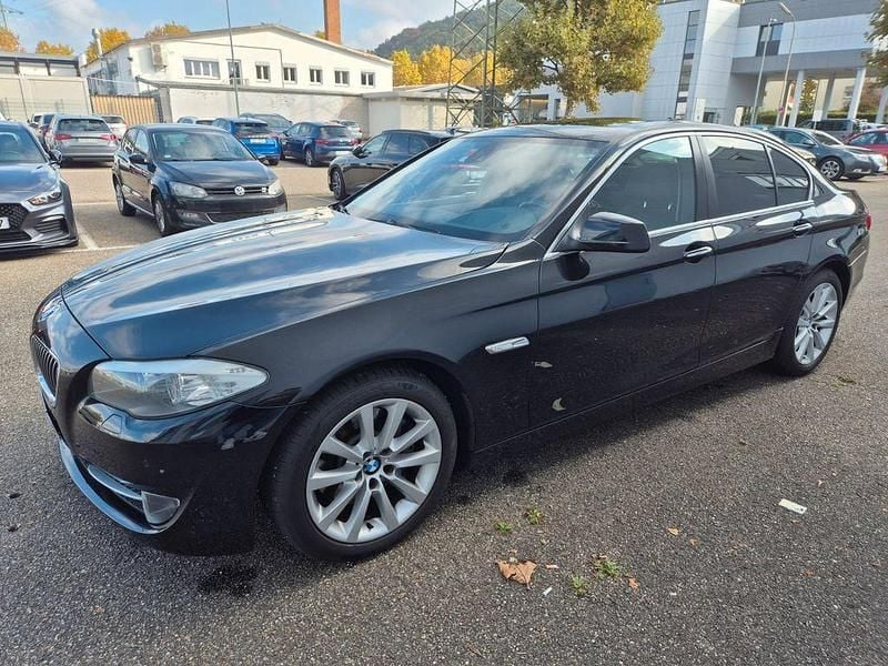 Schwarz Gebraucht 2012 BMW 530 Limousine | 13.400 € (Guter Preis) - Bild 1/4
