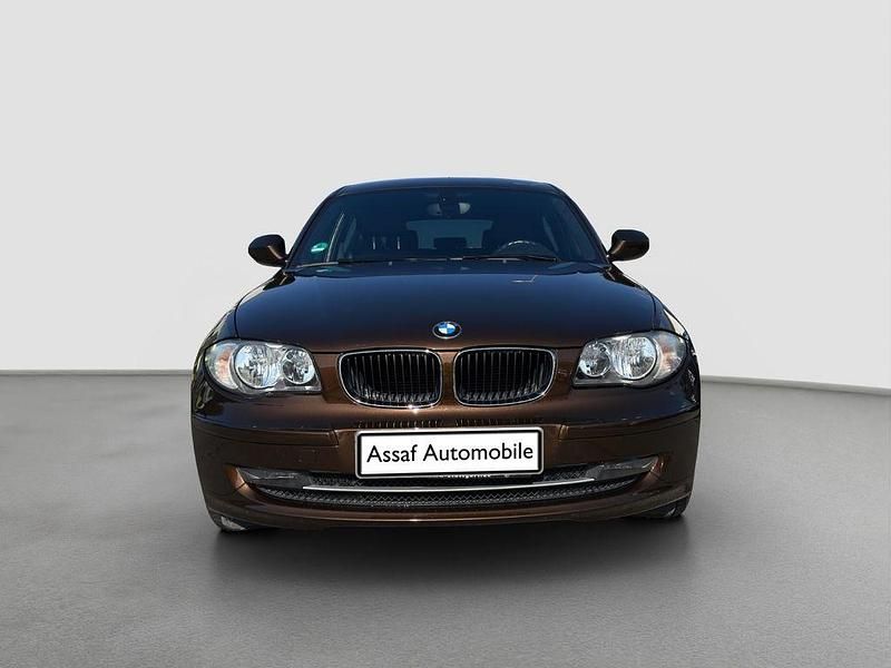 Gebraucht BMW 118 Advantage 143 PS (105 kW) 2011 Braun Kleinwagen