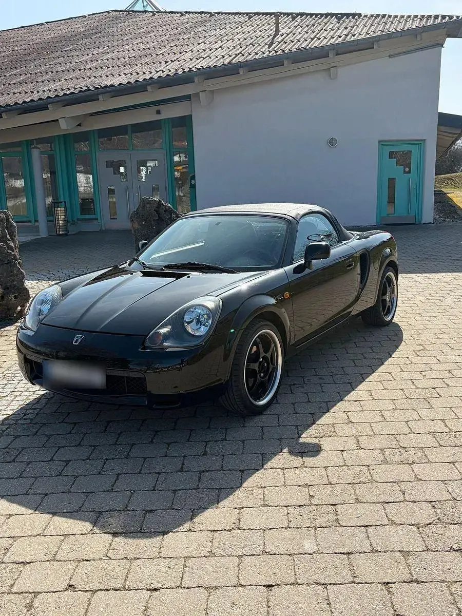 Gebraucht Toyota MR2 140 PS (102 kW) 2000 Schwarz Cabrio