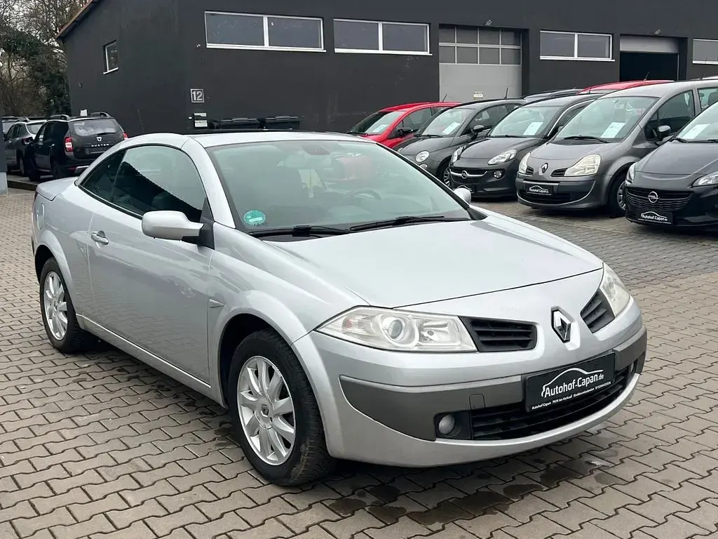 Gebraucht Renault Mégane Cabriolet Dynamique 111 PS (81 kW) 2006 Grau Cabrio