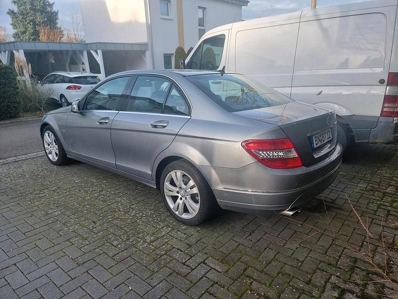 Gebraucht Mercedes C220 170 PS (125 kW) 2010 Silber Limousine