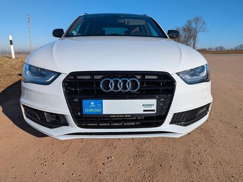 Weiß Gebraucht 2015 Audi A4 Ambiente Kombi | 15.000 € (Teuer) - Bild 1/4