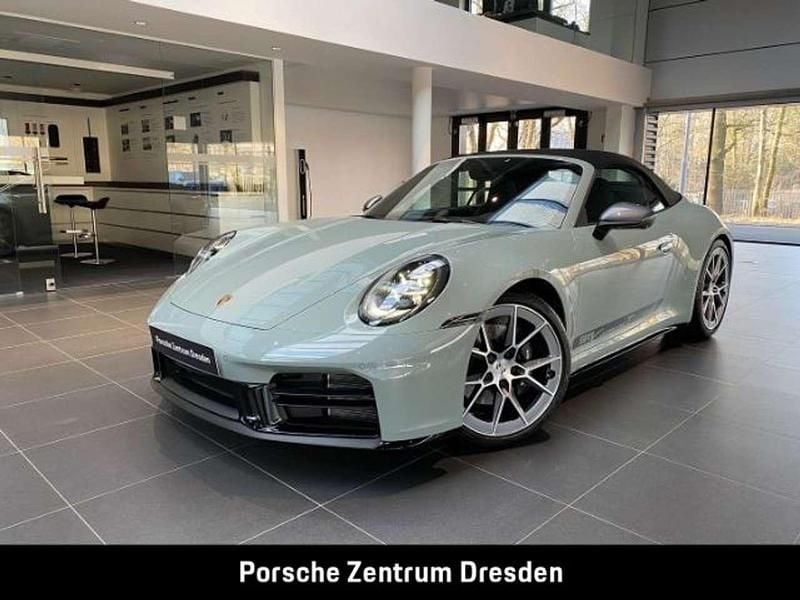 Shadegreenmetallic (gruen) Gebraucht 2025 Porsche 911 Carrera Cabriolet Cabrio | 162.992 € (Fairer Preis) - Bild 1/4