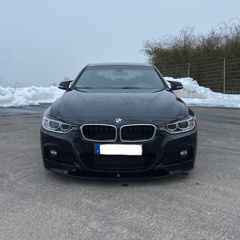 Gebraucht BMW 318 M Sport 143 PS (105 kW) 2014 Schwarz Limousine