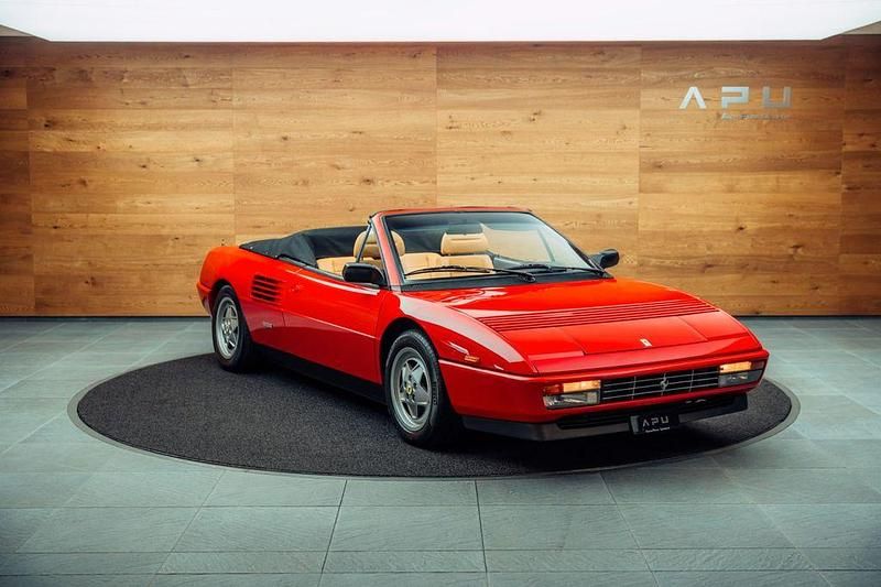 Rot Gebraucht 1993 Ferrari Mondial Cabrio | 104.800 € - Bild 1/4