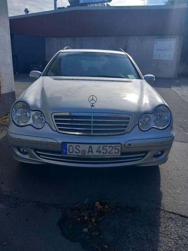 Gebraucht Mercedes C200 Classic 122 PS (89 kW) 2005 Silber Kombi