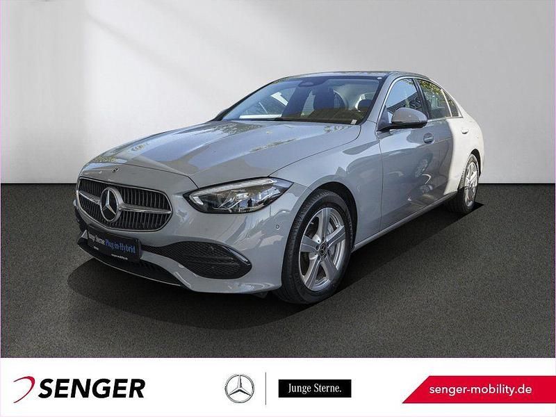 Manufaktur lack manufaktur alp Gebraucht 2024 Mercedes C300e Avantgarde Limousine | 44.729 € (Superpreis) - Bild 1/4