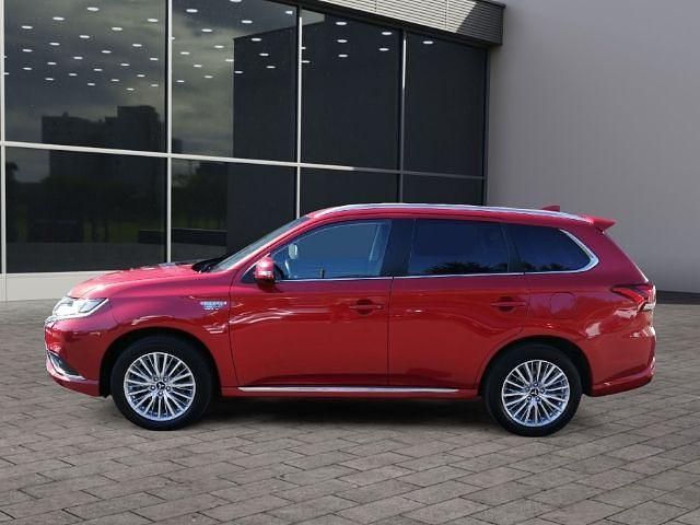 Gebraucht Mitsubishi Outlander P-HEV Basis 224 PS (164 kW) 2019 Rot SUV