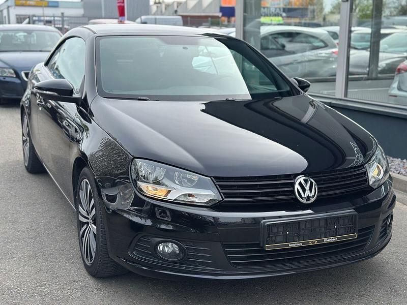 Second-hand VW Eos Basis 160 CP (117 kW) 2013 Negru Cabrio