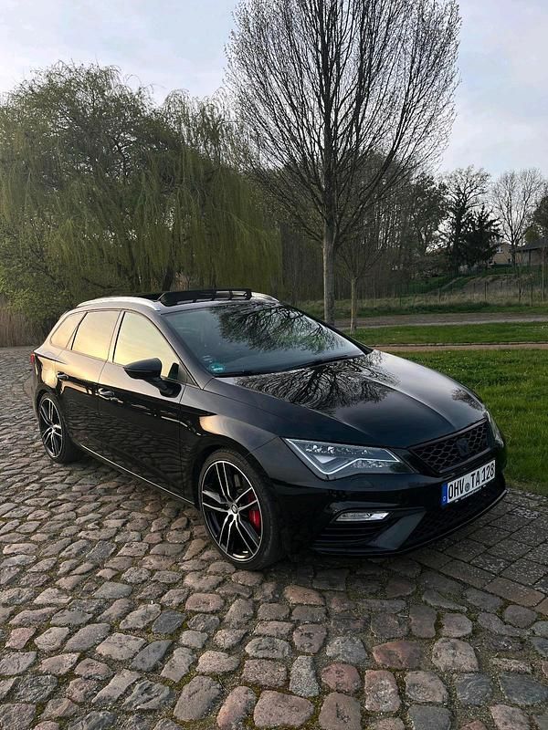 Gebraucht Seat Leon ST 4Drive 300 PS (220 kW) 2018 Schwarz Kombi