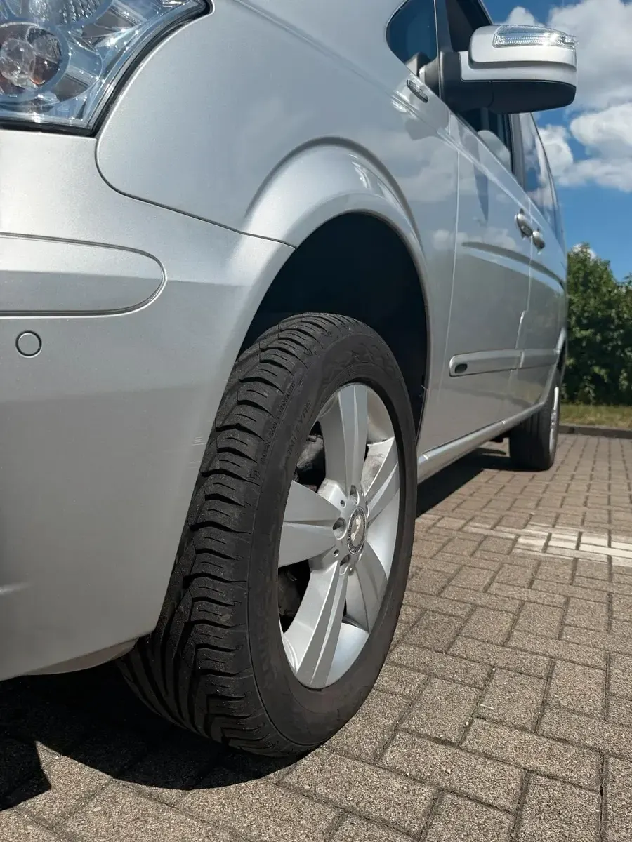 Gebraucht Mercedes Viano 163 PS (119 kW) 2011 Silber Van / Kleinbus