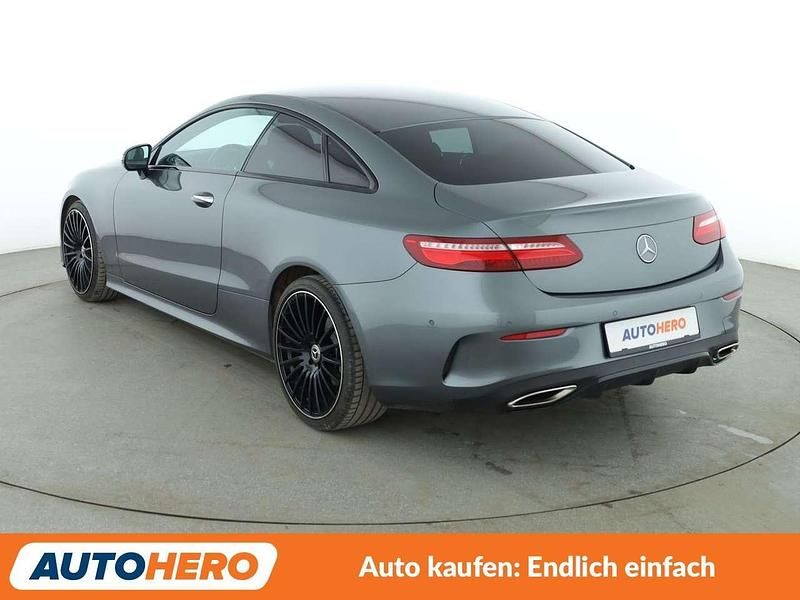 Gebraucht Mercedes E200 AMG line 184 PS (135 kW) 2017 Selenitgrau Coupé