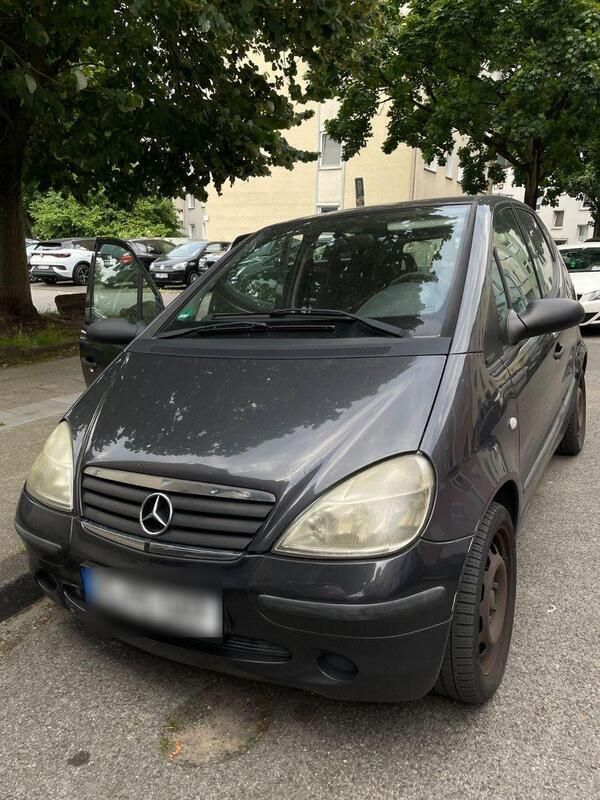 Grau Gebraucht 2000 Mercedes A170 Kleinwagen | 550 € (Superpreis) - Bild 1/4