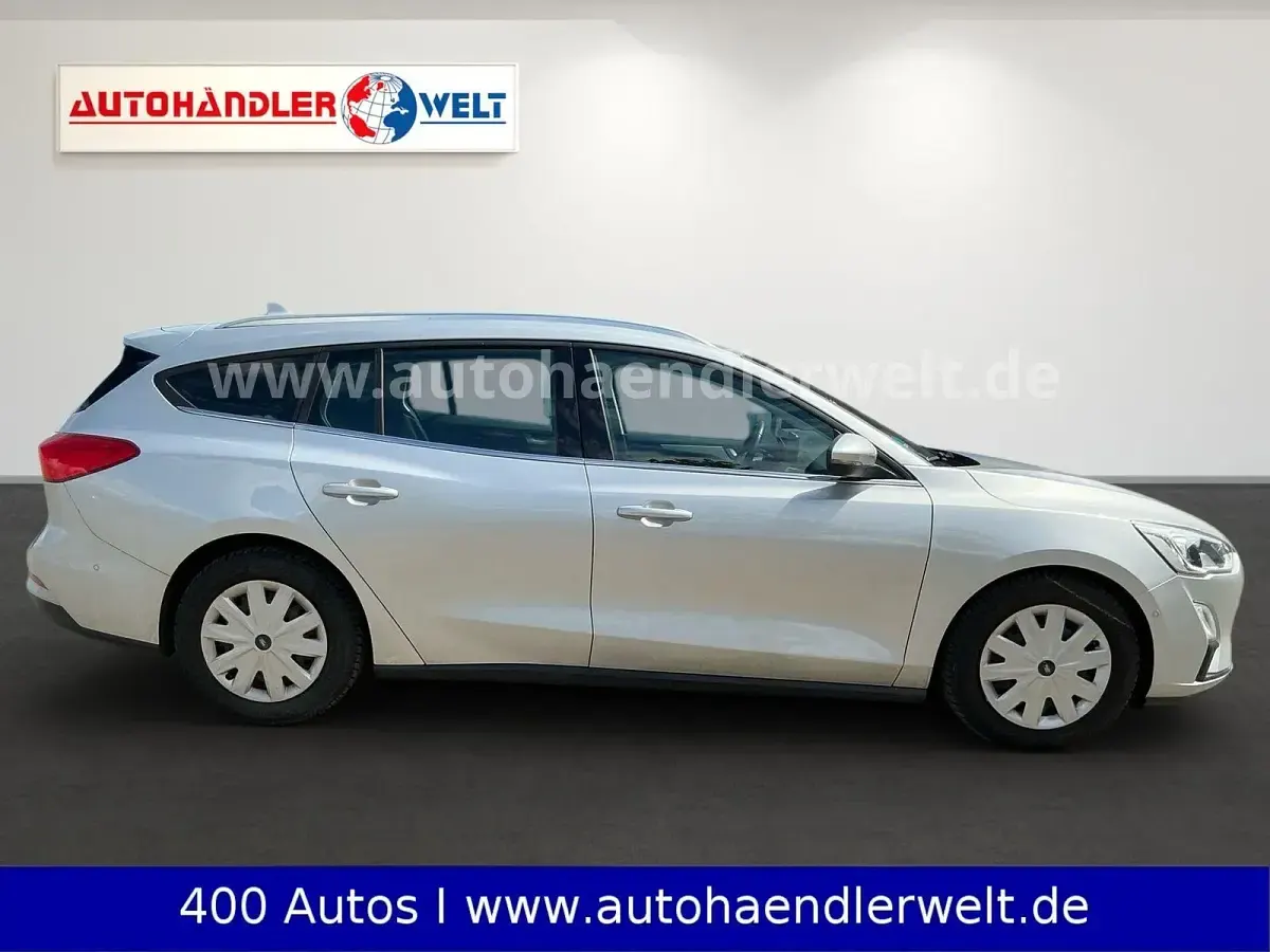 Gebraucht Ford Focus 125 PS (91 kW) 2019 Silber Limousine