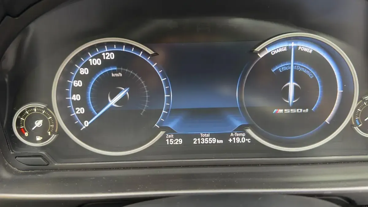 Gebraucht BMW 520 Luxury Line 190 PS (139 kW) 2015 Blau Kombi