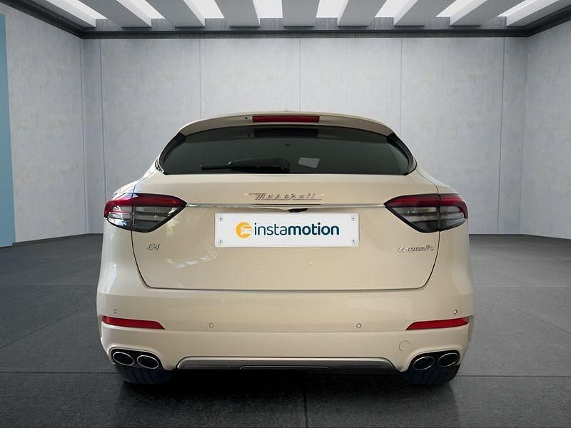 Gebraucht Maserati Levante 349 PS (256 kW) 2021 Weiß SUV