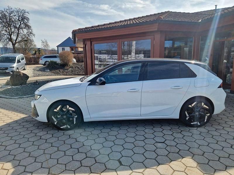 Gebraucht Opel Astra GSe 224 PS (164 kW) 2023 Weiß Limousine