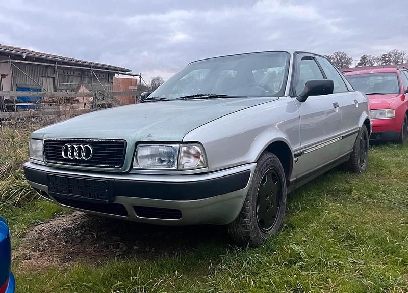 Silber Gebraucht 1994 Audi 80 Limousine | 650 € - Bild 1/4