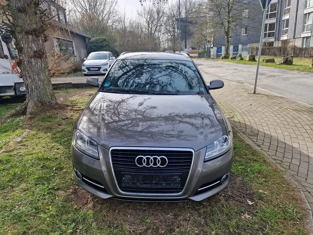 Gebraucht Audi A3 S-Line 105 PS (77 kW) 2012 Grau Kleinwagen