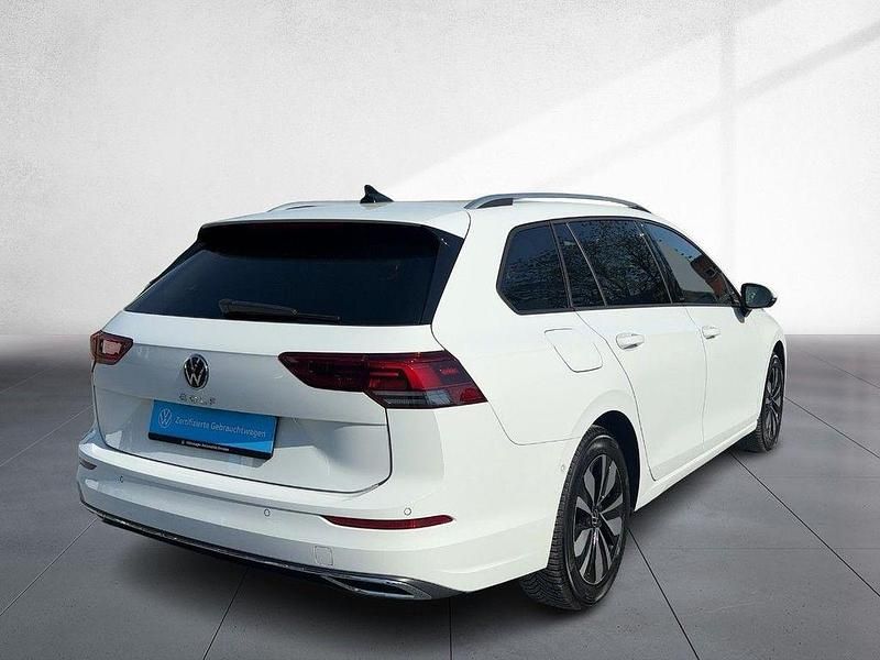 Gebraucht VW Golf VIII Move 150 PS (110 kW) 2024 Weiß Kombi
