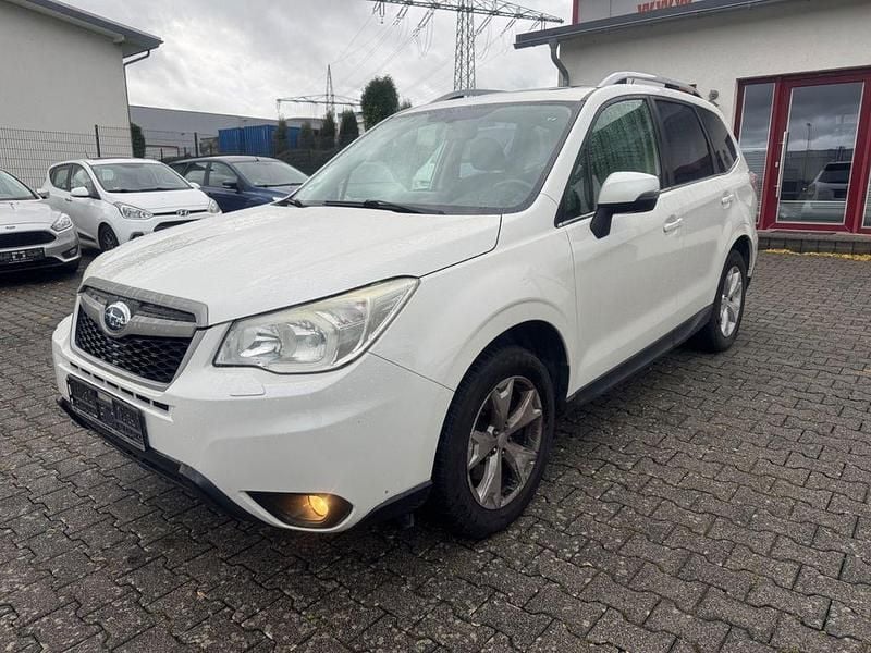 Weiß Gebraucht 2013 Subaru Forester Exclusive+ SUV | 5.299 € (Guter Preis) - Bild 1/4