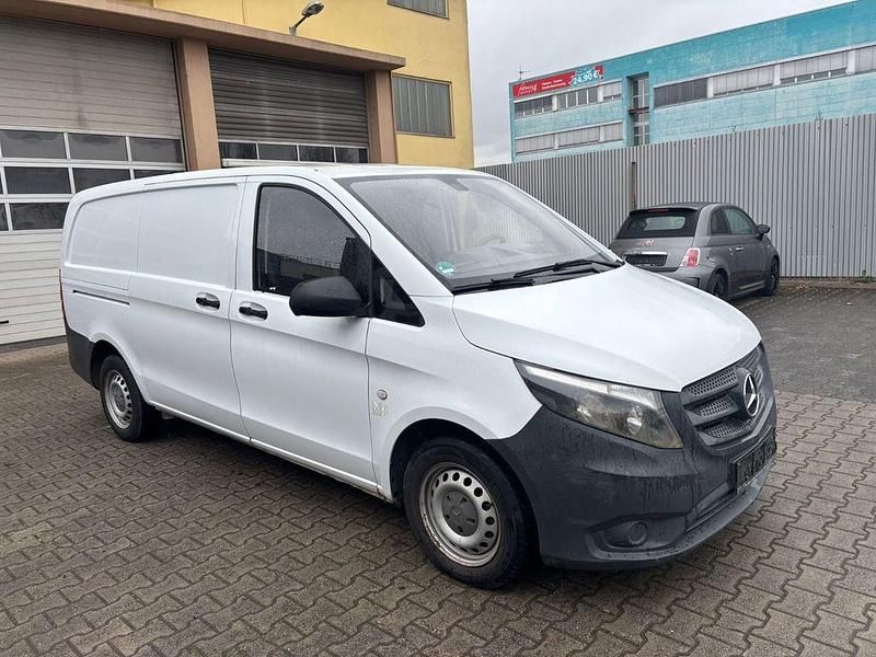 Gebraucht Mercedes Vito 88 PS (64 kW) 2016 Weiß Van
