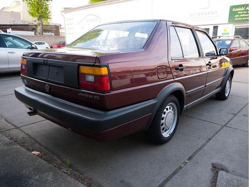 Używany VW Jetta 90 KM (66 kW) 1991 Brązowy Sedan/Limuzyna