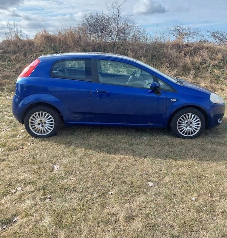 Gebraucht Fiat Punto 77 PS (56 kW) 2007 Blau Kleinwagen