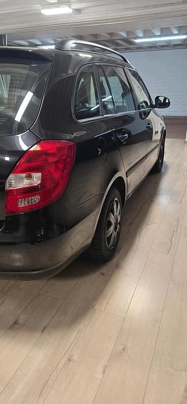 Gebraucht Skoda Fabia 90 PS (66 kW) 2013 Schwarz Kombi