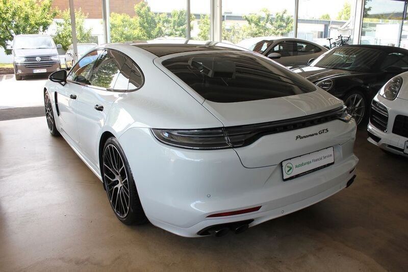 Neu Porsche Panamera 480 PS (353 kW) 2025 Weiß Kleinwagen