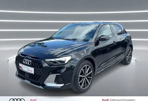 Gebraucht Audi A1 Comfort 150 PS (110 kW) 2023 Mythosschwarz metallic SUV