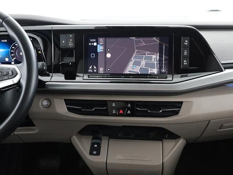 Gebraucht VW Multivan Life 204 PS (150 kW) 2023 Schwarzkeine angabe Van