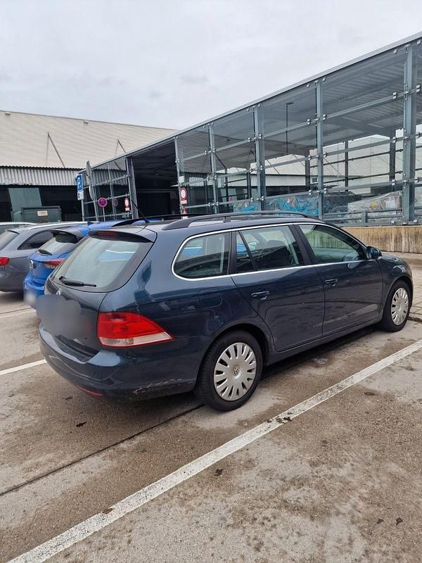 Gebraucht VW Golf V Comfortline 105 PS (77 kW) 2008 Blau Kombi