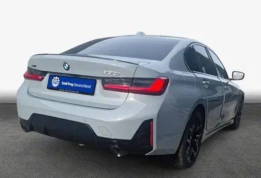 Neu BMW 330 Comfort Edition 245 PS (180 kW) 2026 Grau Limousine