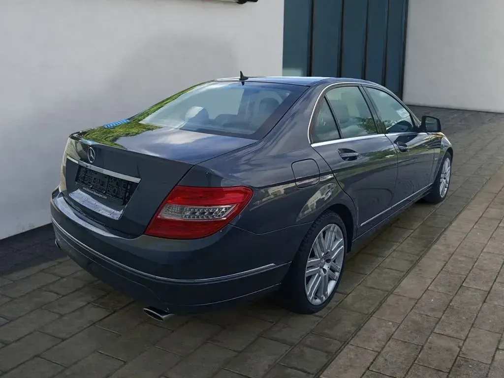 Gebraucht Mercedes C280 231 PS (169 kW) 2008 Tenoritgrau Limousine