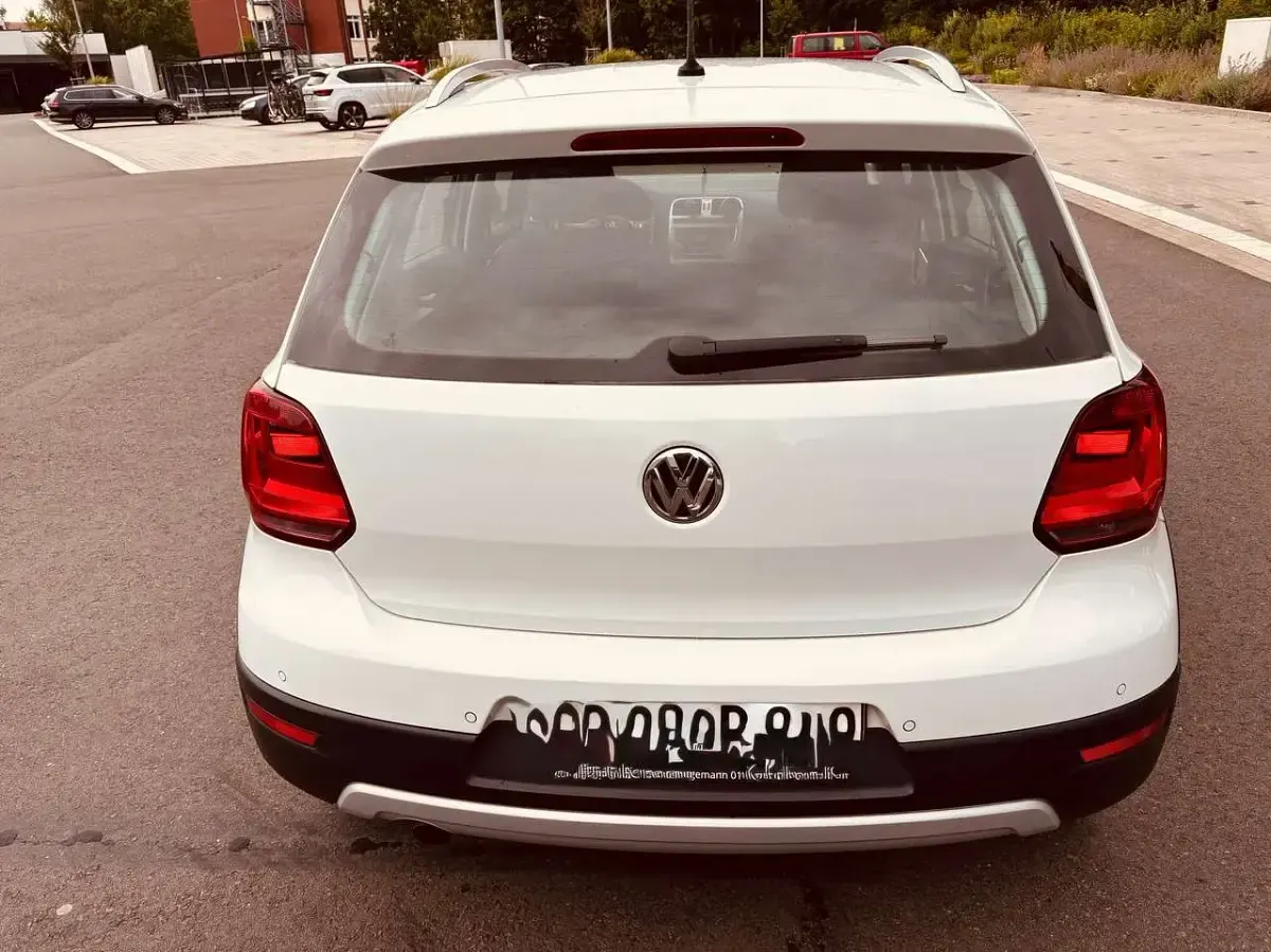 Gebraucht VW Polo Cross 90 PS (66 kW) 2016 Weiß Kleinwagen