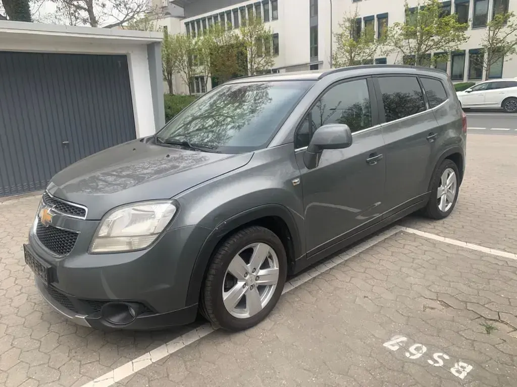 Gebraucht Chevrolet Orlando LTZ 163 PS (119 kW) 2011 Grau Van / Kleinbus